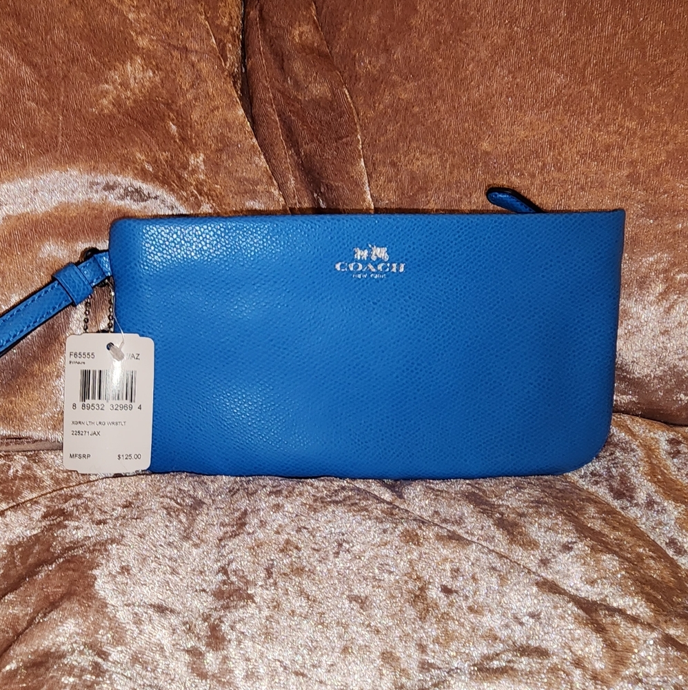 NWT Coach Wristlet Wallet
